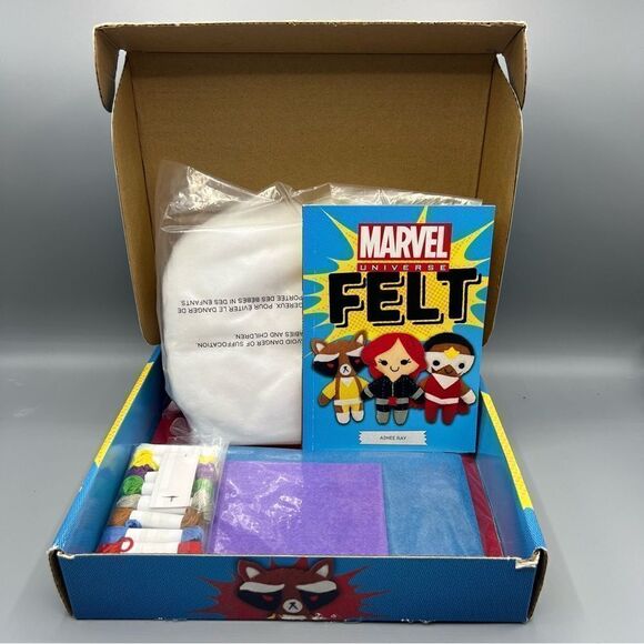 Marvel Universe Felt Characters Kit Hulk, Iron Man, Captain America, Spider-Man - Picture 3 of 7